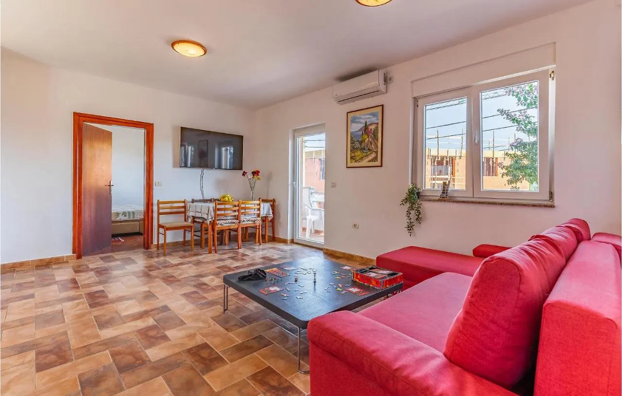 Cozy Apartment In Medulin With Wifi