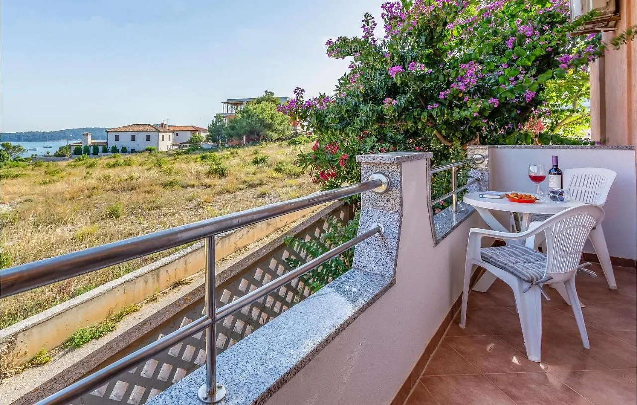 Cozy Apartment In Medulin With Wifi 0*,  Croatia