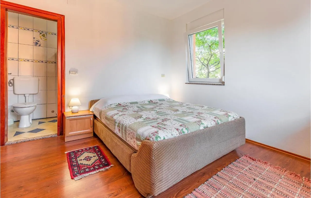 Cozy Apartment In Medulin With Wifi 0*,  Croatia