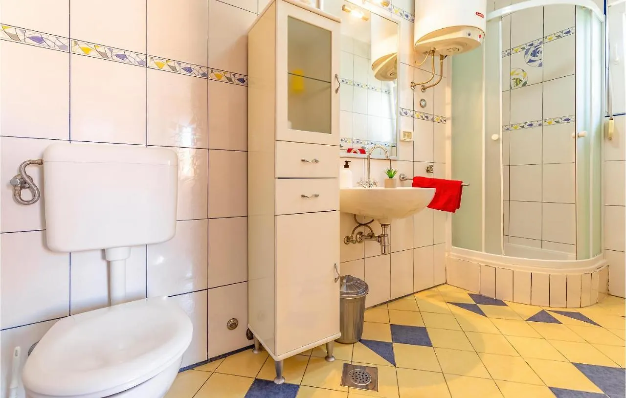Cozy Apartment In Medulin With Wifi